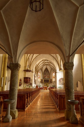 church architecture nikon interior gothic hdr gothicarchitecture lienz franciscanchurch qtpfsgui mantiuk06 d5100