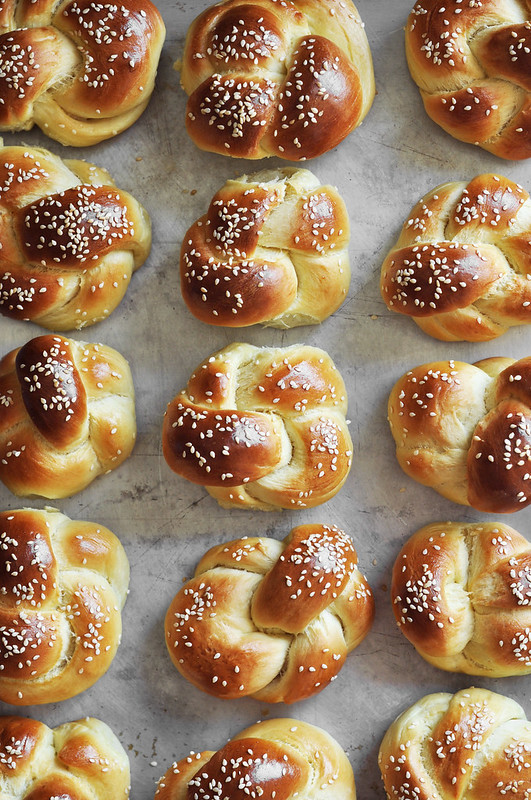 Mini Challah Rolls | The Candid Appetite