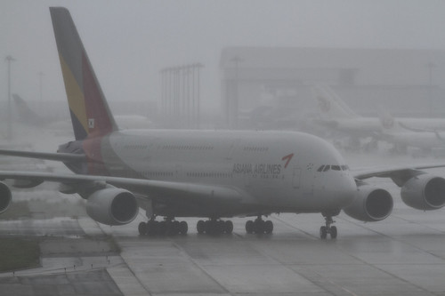 Asiana Airlines HL7625