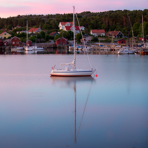sunset sea summer boat sweden harbour calm sverige båt hav bohuslän västkusten fjällbacka västragötalandslän veddö långesjö