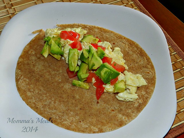 Egg & Avocado Breakfast Wraps (2)