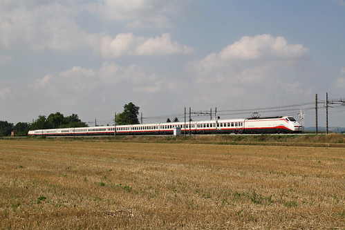 italia trains railways fs alessandria trenitalia ferrovia treni spinetta frecciabianca e414128 fb9807 e414159 es9781