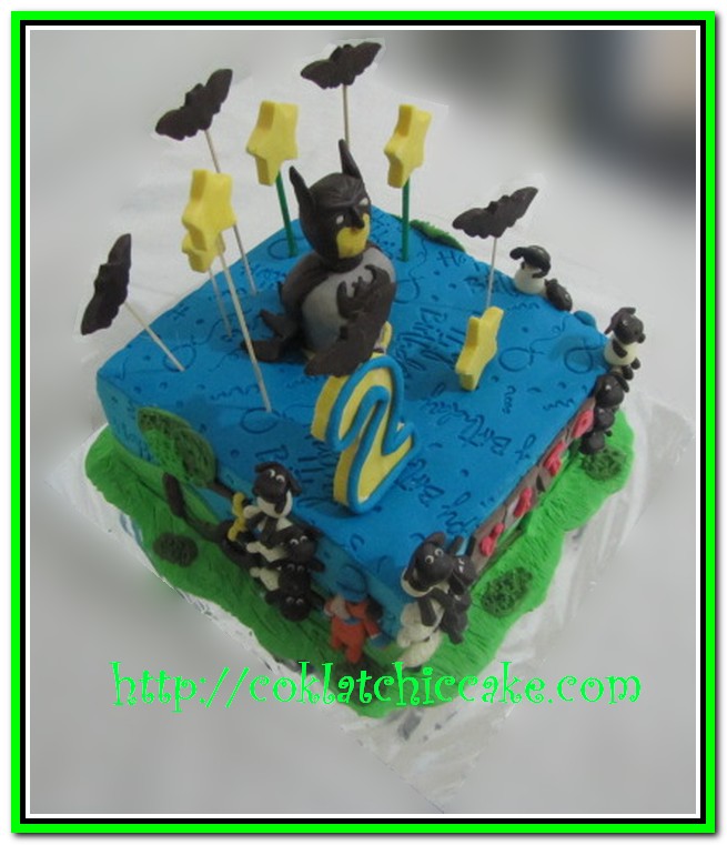 Kue ulang tahun batman dan shaun the sheep