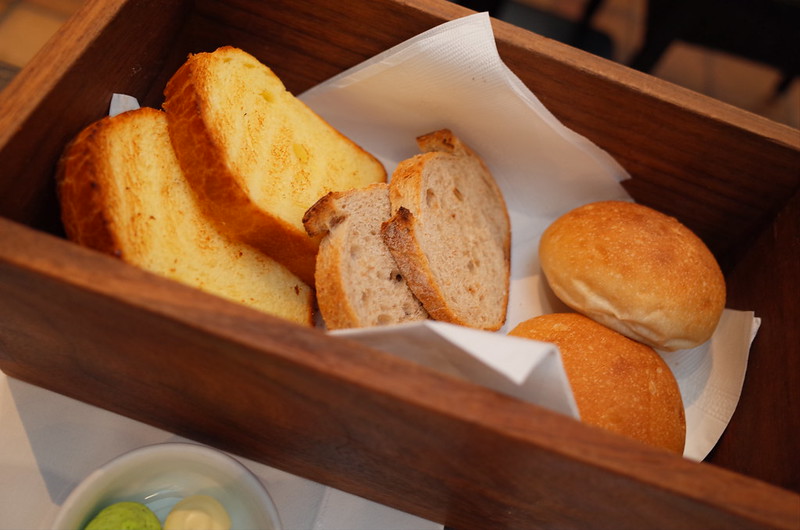 神戸北野ホテル世界一の朝食温かいパン