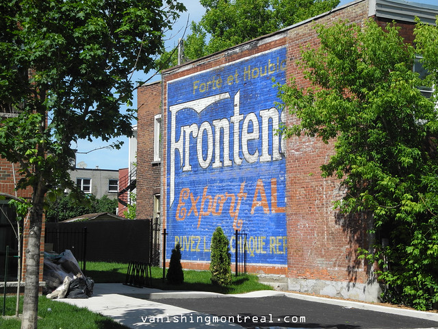 Photo of the Day : Vintage painted ad - Frontenac