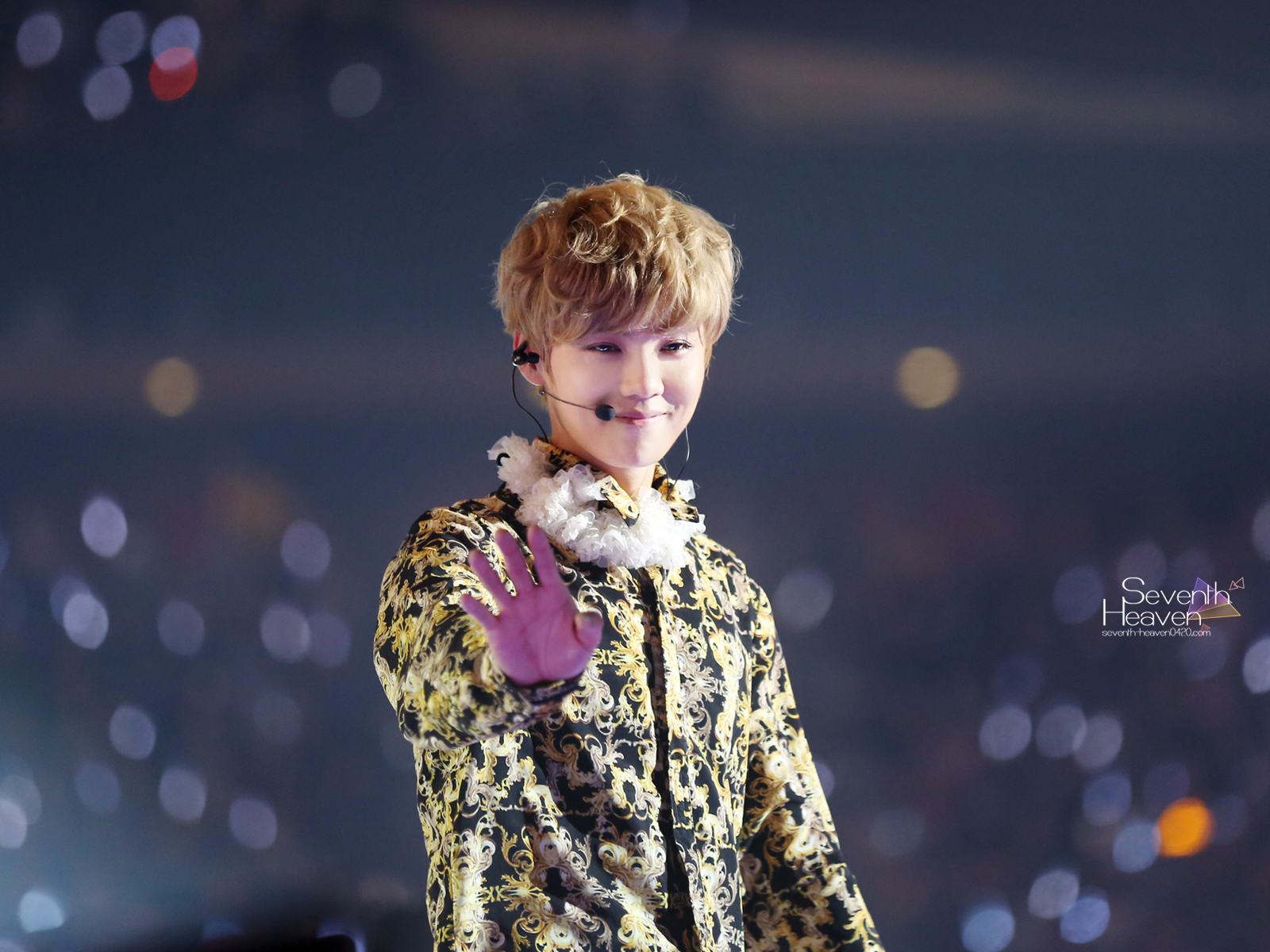 [FANTAKEN] 140823 EXO Concert 'The Lost Planet' in Singapore [101P] 14845958807_ff1feea60d_o
