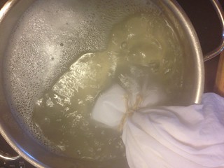 pudding bag in boiling water