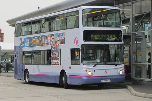 First Greater Manchester Volvo B7TL/ALX400, YJ51 RCX, Oldham bus station