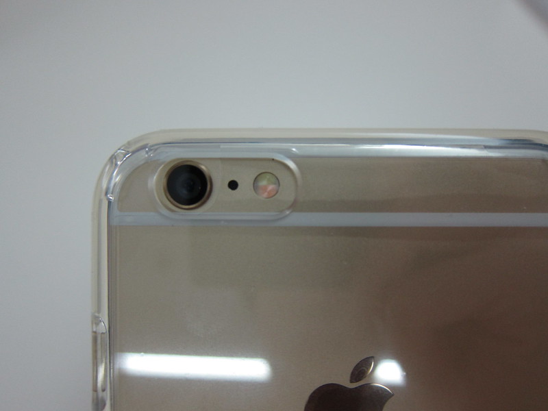 Spigen iPhone 6 Plus Ultra Hybrid Case - With iPhone 6 Plus Gold - Camera Hole
