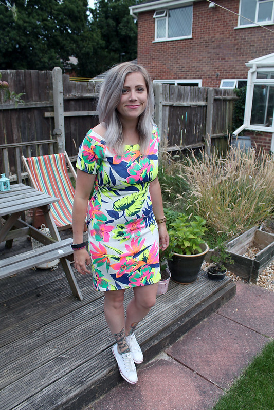 Leaf print dress