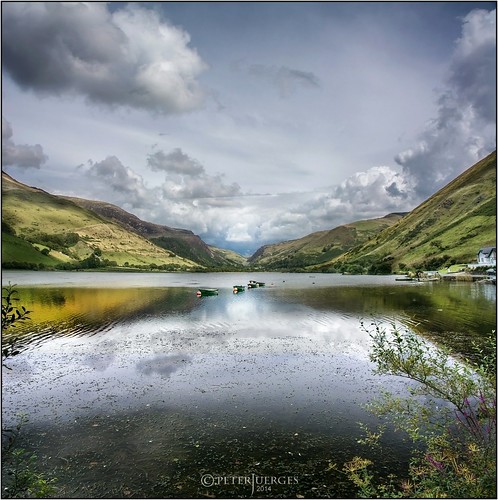 wales clouds reflections lakes tallyllyn talyllyn bankholidaybefortherains