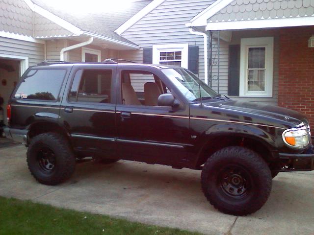 Anyone Have Pics Of 2 Inch Lifted Explorer With 31 Inch Tires Ford Explorer And Ford Ranger Forums Serious Explorations