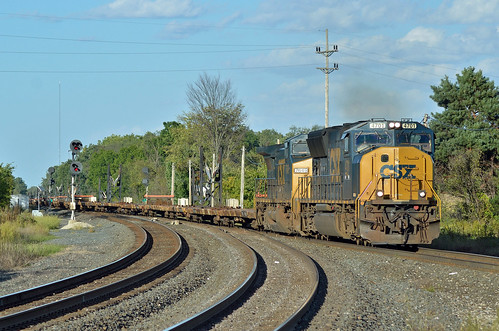 trains track railroad csx greenwich ohio 206 nikon d7000 signals curve
