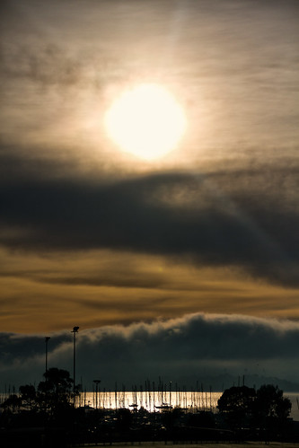 morning sky sun fog clouds canon sigma 7d tasmania yachts hobart derwentriver 18250mm