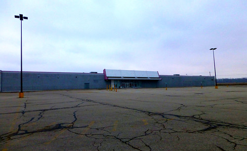 ohio usa retail america dead us discount closed departmentstore vacant oh former stores kmart piqua 2014 shuttered