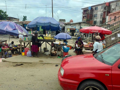 streetmarketscene lagosbadagryexpressway lagosstate nigeria jujufilms jujufilmstv photography photojournalism travel