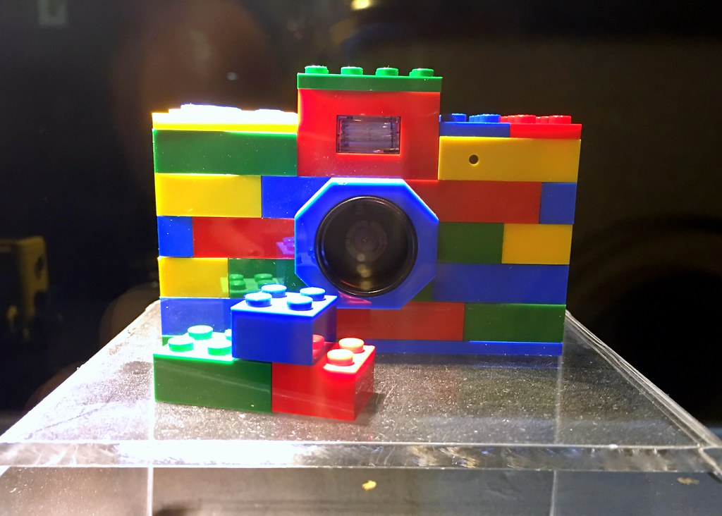 camera-museum-lego-camera