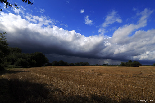 sky storm weather clouds wideangle essex 1022mm bertha uknature ukstorm canoneos700d