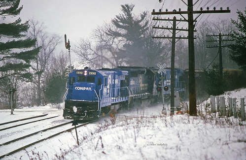 railroad train ge cr semaphore freighttrain conrail buoi b237 semaphoresignal geb237 cr1990 gelocomotive winterrailroading southerntierline cameronny westernnewyorkrailroads conrail1990