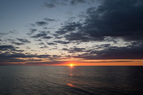 sunrise michigan lakesuperior traversebay keweenaw