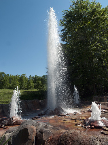 fountain zoo nc northcarolina geyser prarie asheboro northcarolinazoo