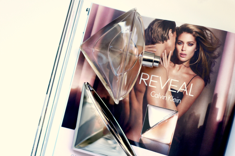 Calvin Klein Reveal parfum / Fashion is a party