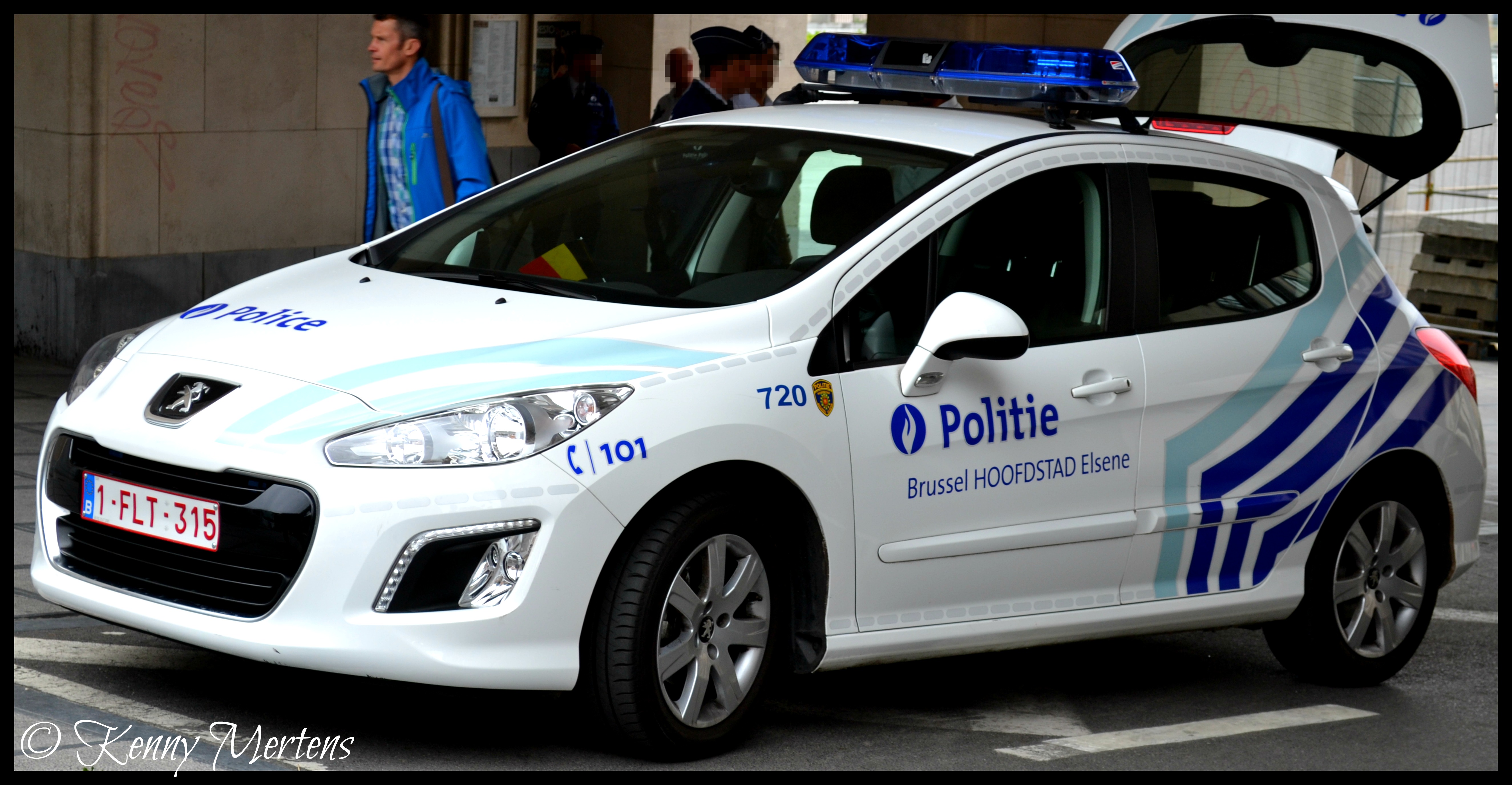 Zone de police Bruxelles Capitale Ixelles (ZP 5339 - PolBru) - Page 3 14643417249_916cfa7201_o