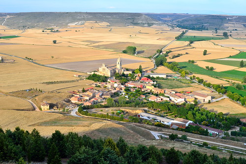 trip travel spain tour village view spanish castrojeriz spanishvillage northernspain greatview castrojerizcastle