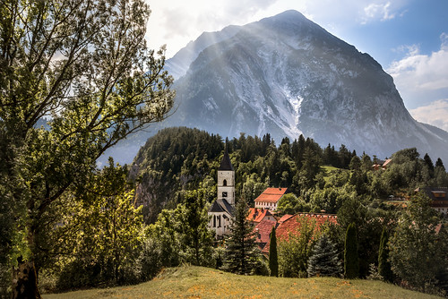 mountain backlight austria österreich nikon dorf village sunrays steiermark styria gegenlicht d800 pürgg grimming