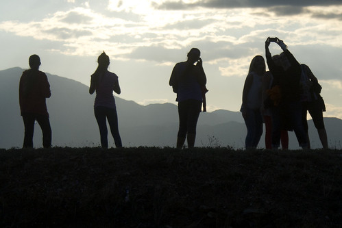 sunset people sun mountains festival youth photo group young picture documentary jeunesse prizren creativecommons kosova kosovo contemplate fortress contemplating youngsters selfie jeunes metohija dukagjini dokufest