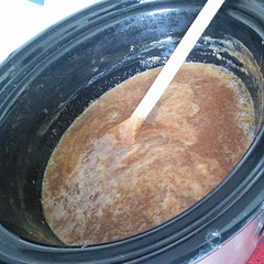 Bretonische Milchkonfitüre:Funktioniert tatsächlich, dauert aber ewig, brennt dafür nicht an #Dulcedeleche #homemade #crockpot