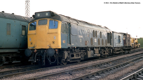 train scotland diesel railway ml britishrail motherwell tmd 25049 class25