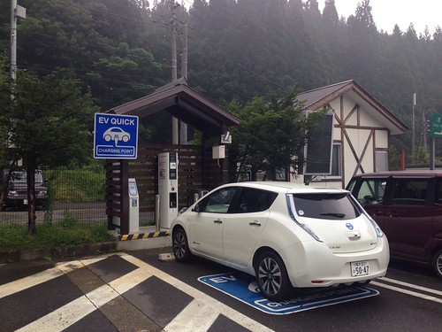谷川岳PA（上り）電気自動車　急速充電器