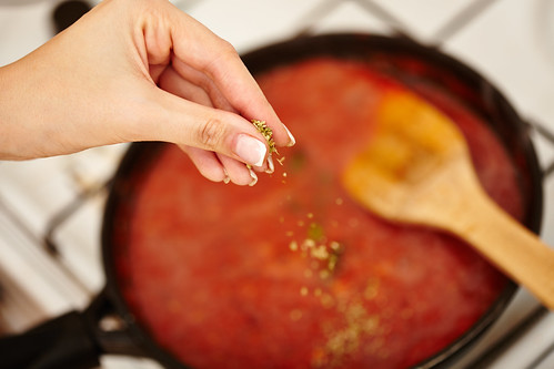 Simmering Tomato Sauce (1)