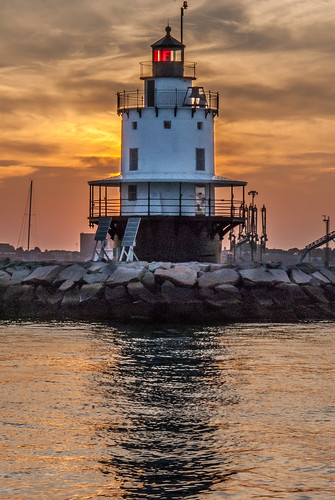 sunset lighthouse water portland point bay spring nikon maine ledge casco d3000