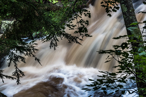 longexposure water waterfall massachusetts le tiffen royalston beautifulearth daytimelongexposure 3stop doanesfalls