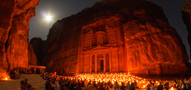 "Khazneh" Petra by night, Jordan / Pétra de nuit, Jordanie