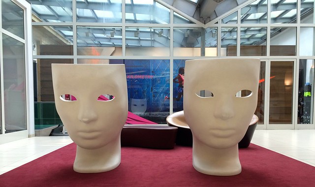 Face chairs