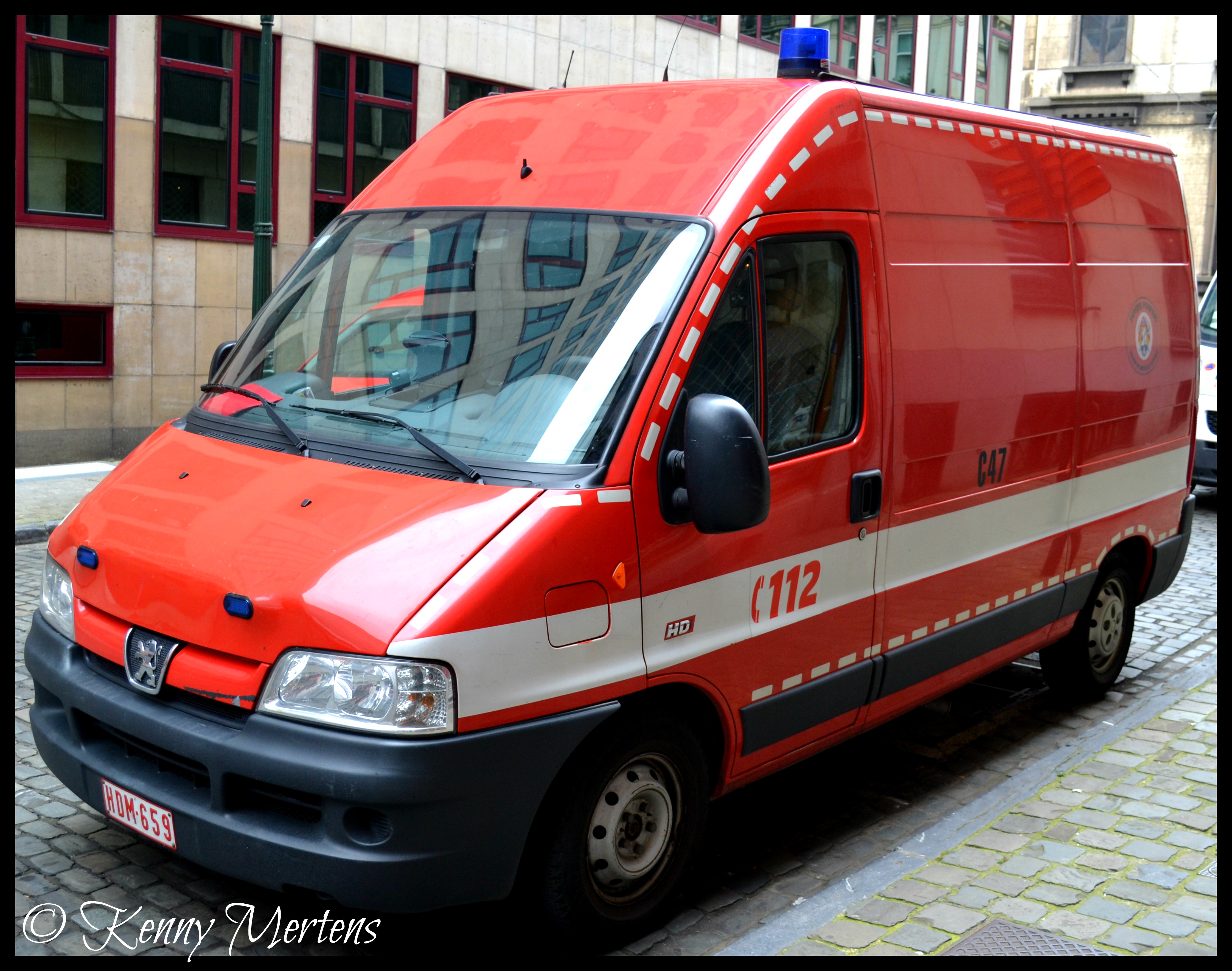 SIAMU Bruxelles : véhicules hors ambulances - Page 7 14826971731_69c53884d9_o