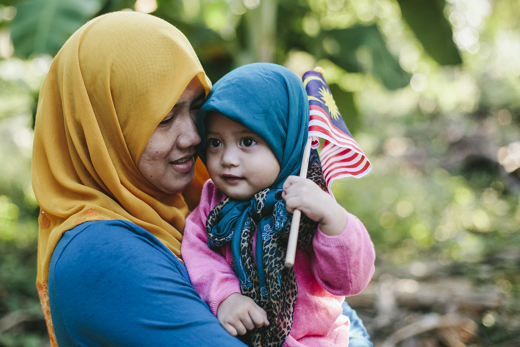 Family Photography | Mother and Daughter | Malaysia 57th Independence Day
