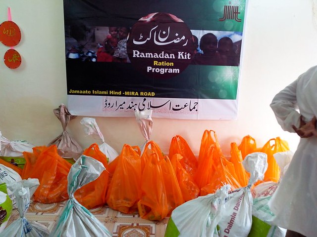 JIH distributes ration in Mumbai