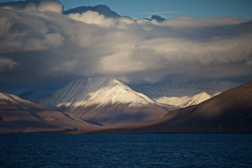 snow clouds svalbard spitsbergen