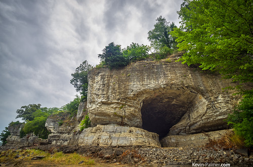 statepark morning trees summer green clouds dark illinois pirates july stormy historic thunderstorm shelter cavern ohioriver caveinrock kevinpalmer pentaxk5
