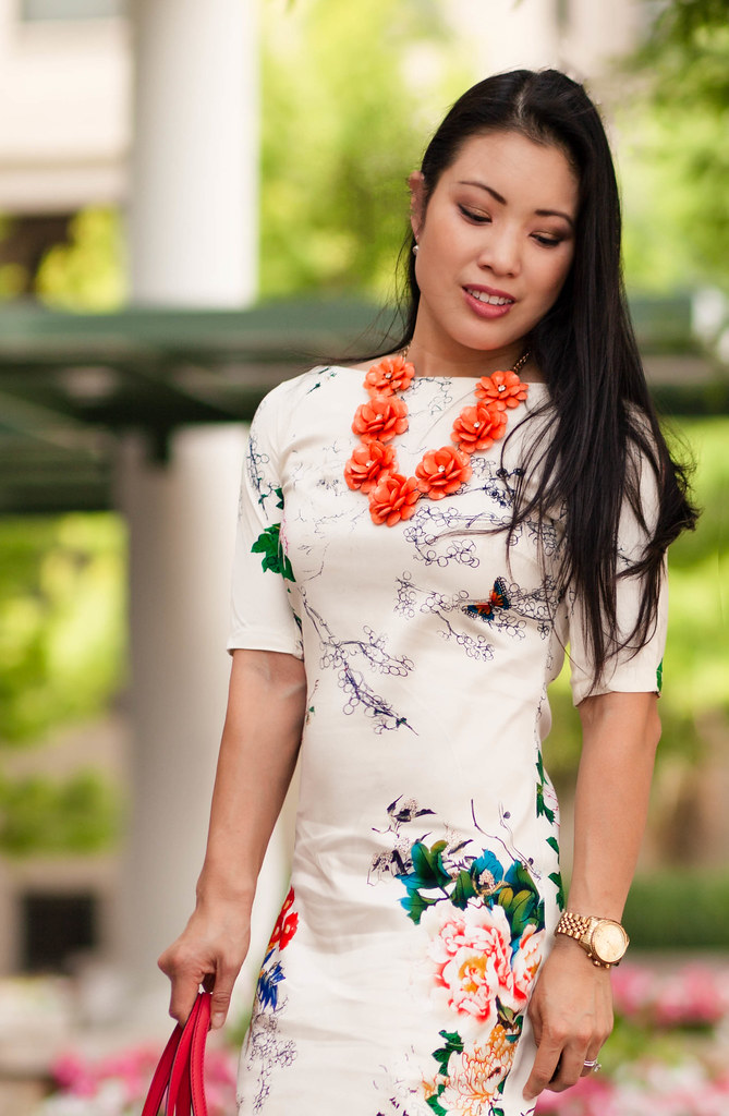 cute & little blog | petite fashion | white butterfly print dress, floral bib statement necklace, kate spade gold pumps, kate spade red bag