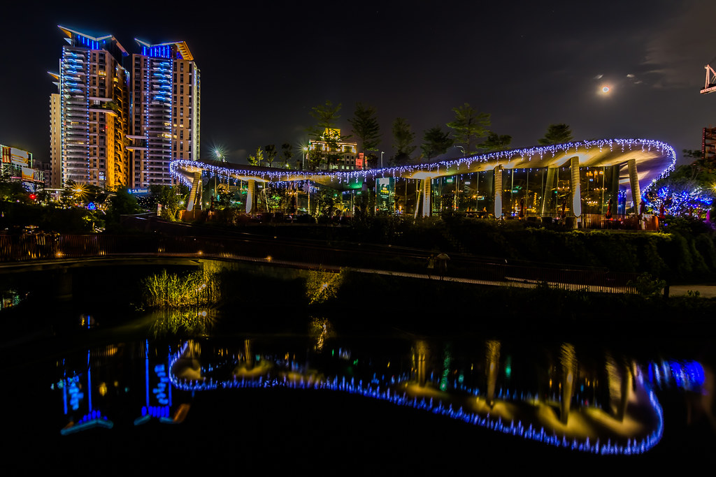 台中夜景-秋紅谷