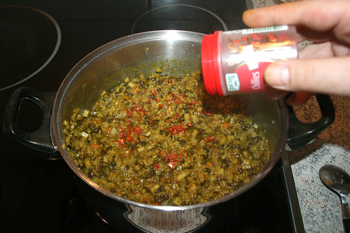 40 - Mit Chiliflocken abschmecken / Taste with chili flakes