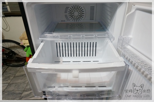 開箱] 日本三菱電機MITSUBISHI 直立式冷凍庫MF-U14T-B(144公升) @ 米漿