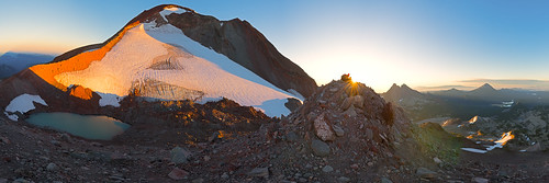 panorama oregon sunrise landscape volcano bend glacier pacificnorthwest brokentop sunflare southsister mountbachelor mountainshadow lewisglacier