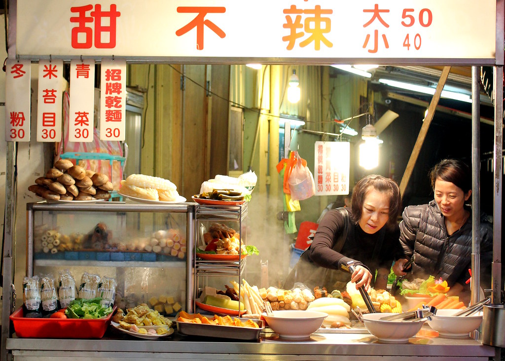 lin-jiang-night-market-tian-bu-la-store-vendors