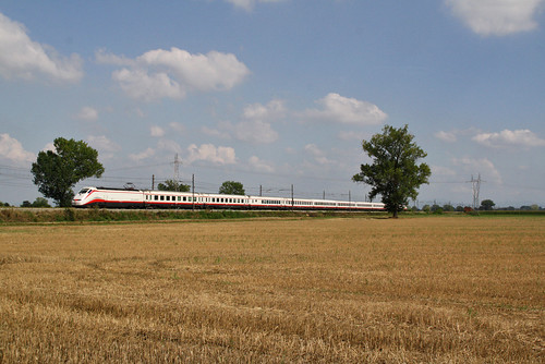 italia trains railways fs alessandria trenitalia ferrovia treni spinetta frecciabianca es9807 e414128 fb9807 e414159